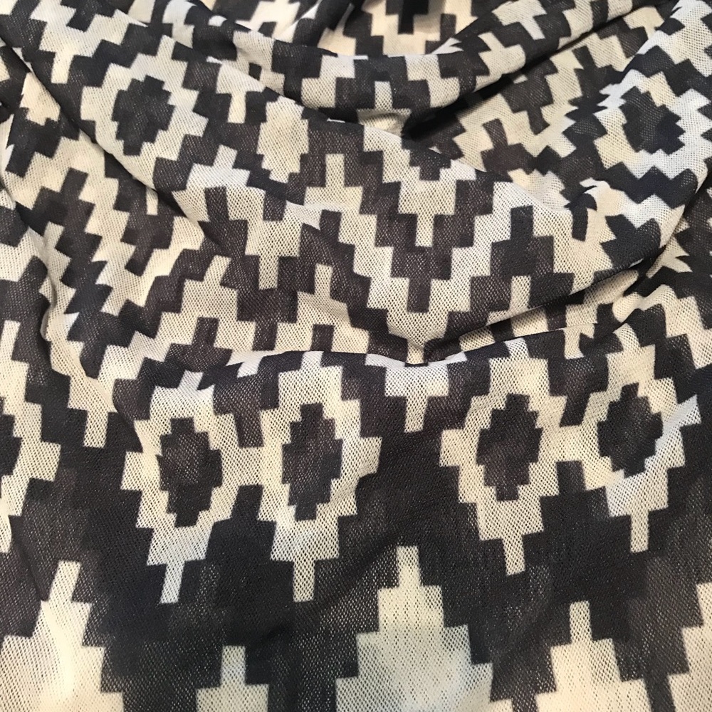 Patterned blouse - Picture 2 of 3
